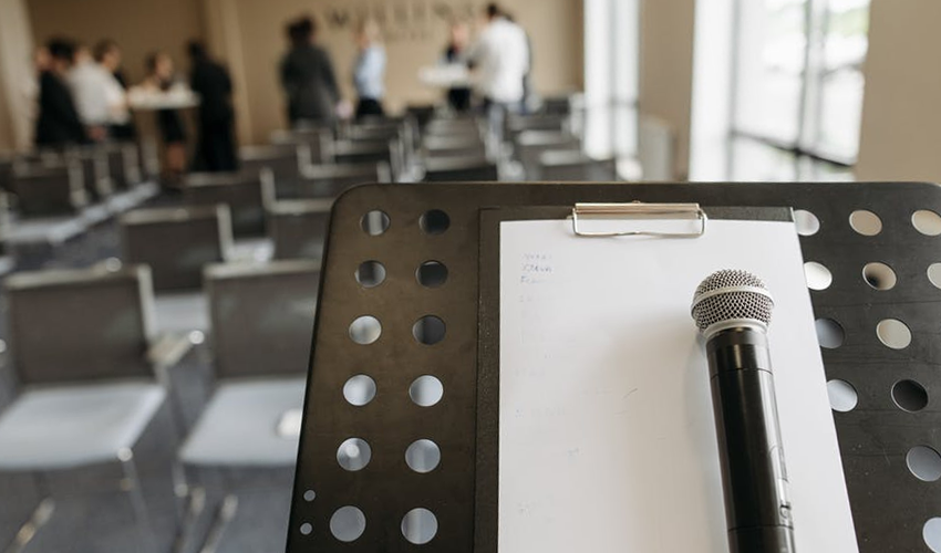 Seminario-Taller Oratoria y Expresividad (Nivel Básico)